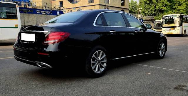 https://images10.gaadi.com/usedcar_image/4510549/original/processed_a9edafaabb62546605c3956fa5495a63.jpg?imwidth=6401