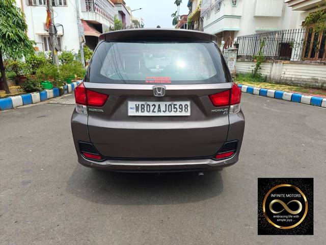 https://images10.gaadi.com/usedcar_image/4510550/original/processed_31149fd08897200111151a90149fe867.jpg?imwidth=6402