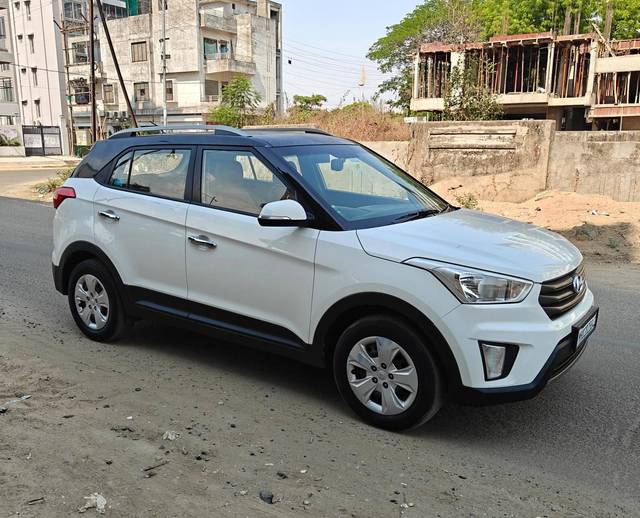 https://images10.gaadi.com/usedcar_image/4510563/original/processed_5d196ef66e58ec276105ae5cfc2f0944.jpg?imwidth=6400