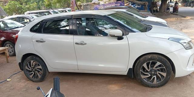 https://images10.gaadi.com/usedcar_image/4510569/original/processed_780dcb7ee7154c7fc4a0f66f378ea322.jpg?imwidth=6401