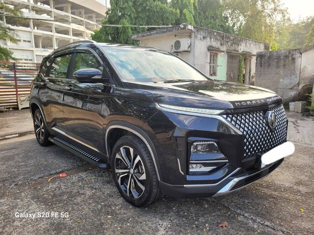 https://images10.gaadi.com/usedcar_image/4510571/original/processed_61c35fad967a971dbf302c8a43959d27.jpg?imwidth=6400