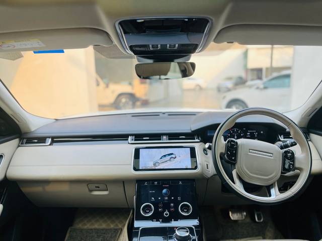 https://images10.gaadi.com/usedcar_image/4510572/original/f5f42c21d352b878926f289d85420f31.jpeg?imwidth=6402
