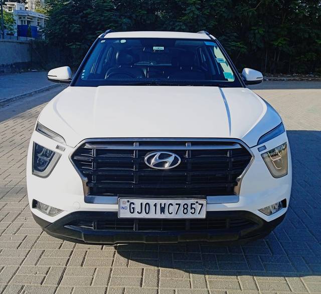 https://images10.gaadi.com/usedcar_image/4510576/original/48eb01dcb6d5ae07178d22906fc65f5f.jpg?imwidth=6402