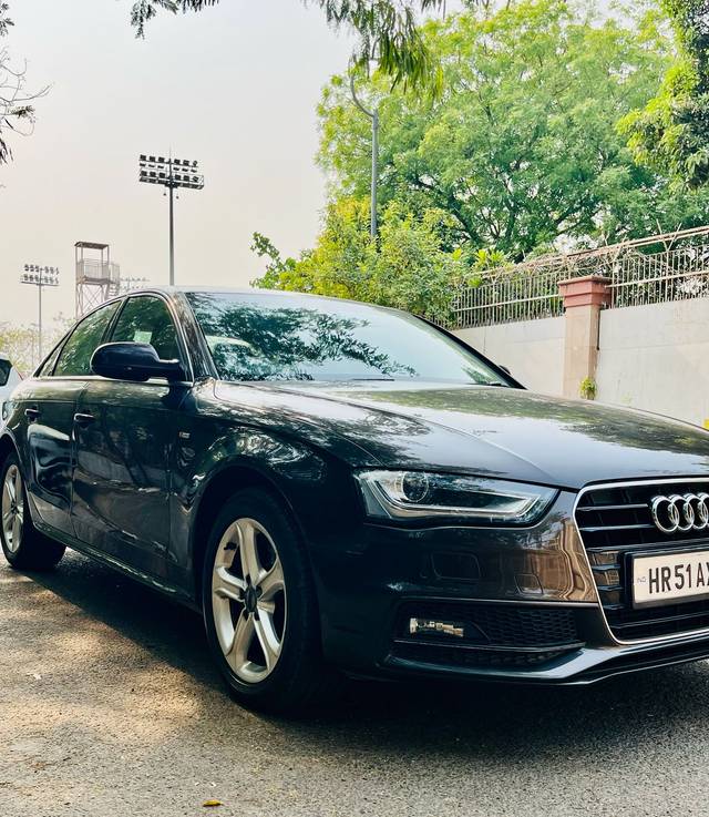 https://images10.gaadi.com/usedcar_image/4510577/original/b75011a6ab8b6f5e4acbbf6cf7ee886e.jpg?imwidth=6402