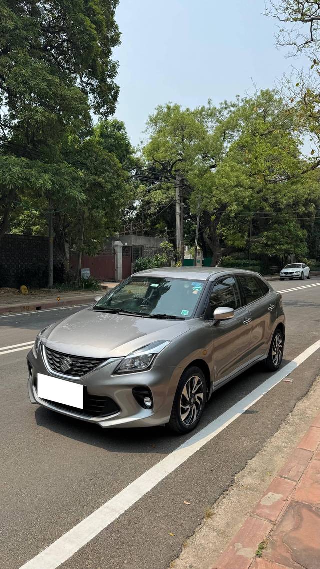 https://images10.gaadi.com/usedcar_image/4510583/original/processed_5ae918aa-ee2a-4a43-9ba3-0301c2f232ff.jpg?imwidth=6402