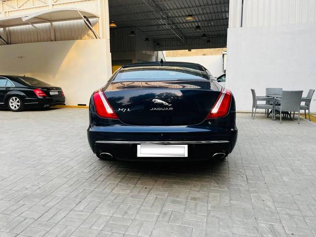 https://images10.gaadi.com/usedcar_image/4510594/original/processed_3923c0ad354cef1f4f7dda74b06a919d.jpeg?imwidth=6401