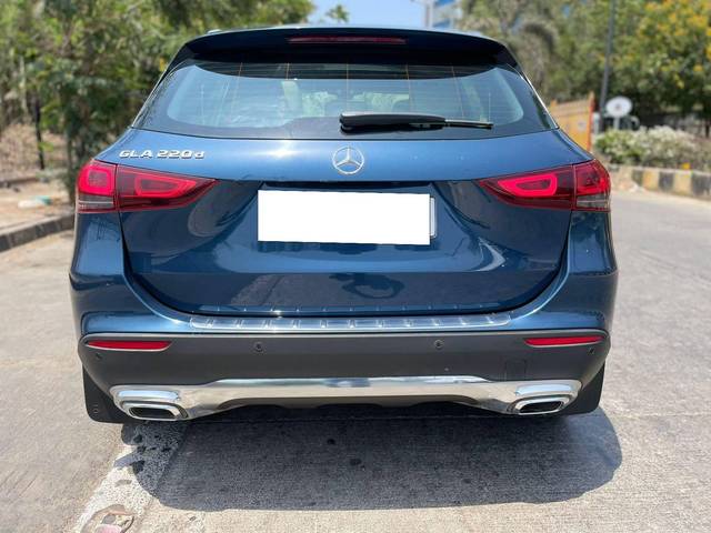 https://images10.gaadi.com/usedcar_image/4510649/original/processed_0de7bd583c7b927735c93be5c5b6791f.jpg?imwidth=6402