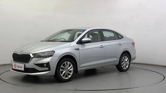 https://images10.gaadi.com/usedcar_image/4510665/original/5b667b38b87be73fee90beae5d8a3bf9.JPG?imwidth=6400