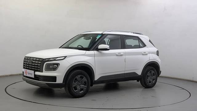 https://images10.gaadi.com/usedcar_image/4510666/original/2cf06fd700e7f30f47c700859dc81171.JPG?imwidth=6400