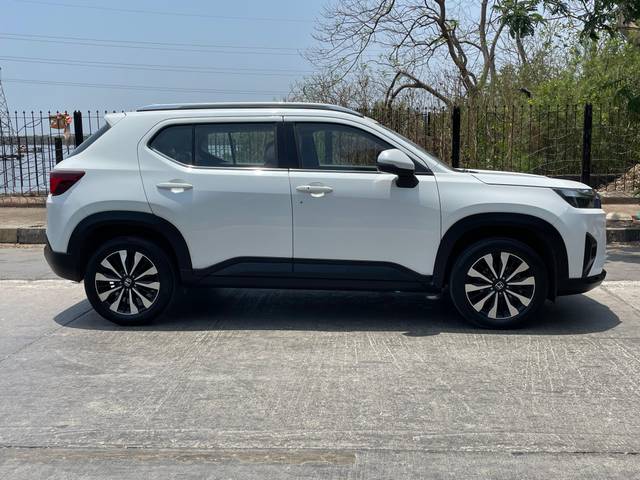 https://images10.gaadi.com/usedcar_image/4510677/original/f54e40bb98f7c665ae2080c0fe321445.jpg?imwidth=6401
