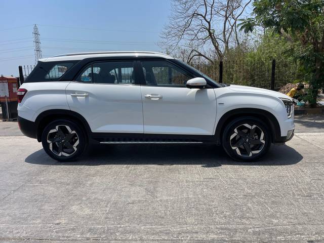 https://images10.gaadi.com/usedcar_image/4510690/original/95288c7a987f5dcfbbc70a7dc968dff0.jpg?imwidth=6401