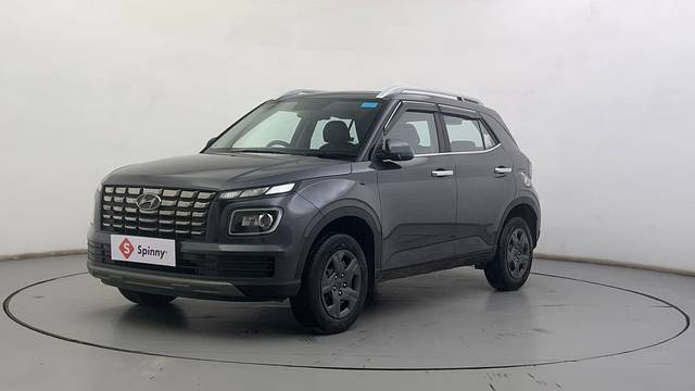 https://images10.gaadi.com/usedcar_image/4510696/original/4e20e2c22e3ba91ab781d524bfc5679e.JPG?imwidth=6400
