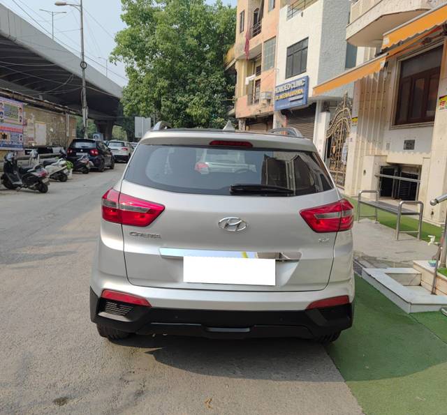 https://images10.gaadi.com/usedcar_image/4510698/original/processed_24c716da6c63067796f80b9494585104.jpg?imwidth=6401