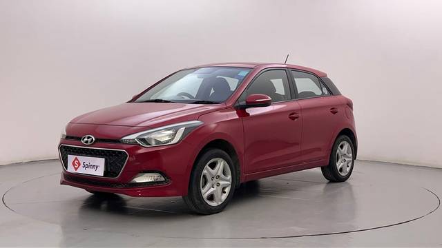 https://images10.gaadi.com/usedcar_image/4510762/original/8d4209547ba9e454f5cc584e952d112a.JPG?imwidth=6400