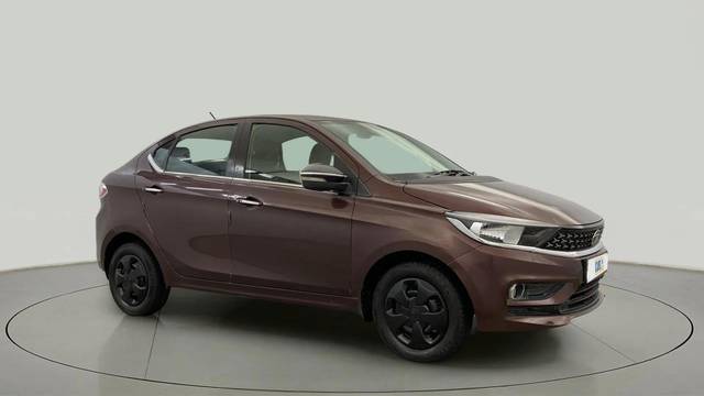 https://images10.gaadi.com/usedcar_image/4510788/original/18aa2243286eb49cf7d8fd1dd2569ab7.jpg?imwidth=6400