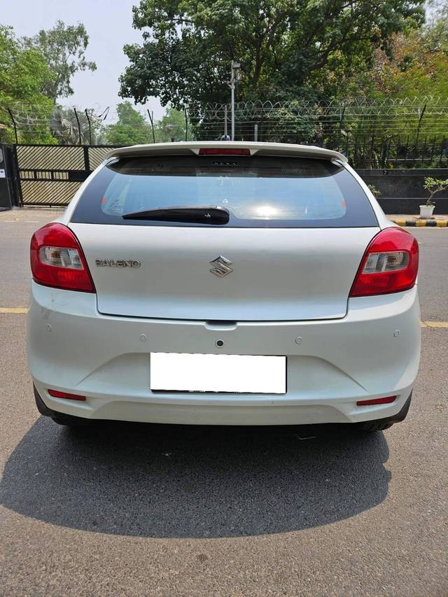 https://images10.gaadi.com/usedcar_image/4510794/original/processed_64933d98153f159b743b8b8a166fa306.jpeg?imwidth=6402