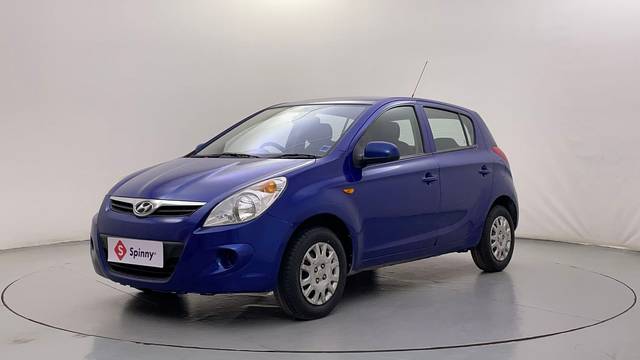 https://images10.gaadi.com/usedcar_image/4510795/original/6b7edb6bf710d514987809c6dbf90b48.JPG?imwidth=6400