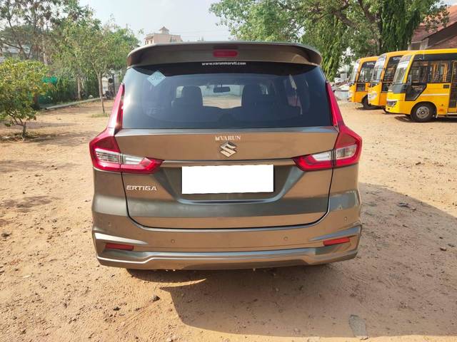 https://images10.gaadi.com/usedcar_image/4510799/original/processed_f95f87100d3482ad43158291427f9f82.jpg?imwidth=6401