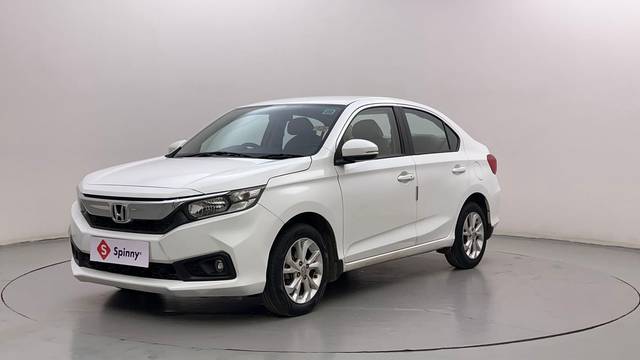 https://images10.gaadi.com/usedcar_image/4510802/original/c55cd6c1d0f895ff6f1c77c30cf652ff.JPG?imwidth=6400