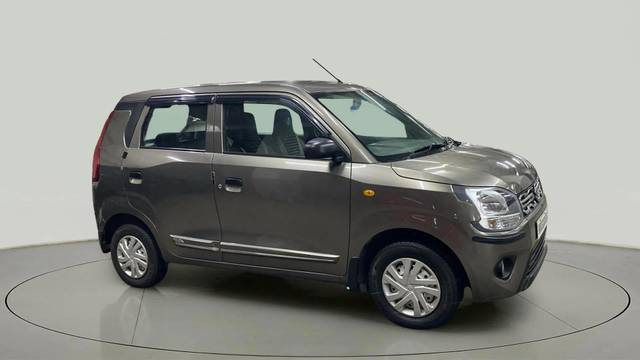 https://images10.gaadi.com/usedcar_image/4510935/original/b7595f61c993c8a254f9e1f53267b1e2.jpg?imwidth=6400