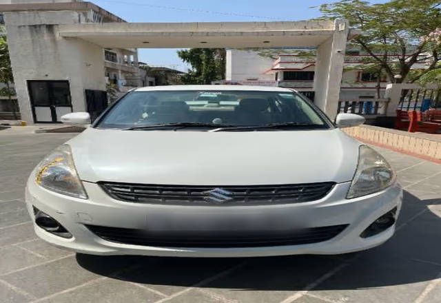 https://images10.gaadi.com/usedcar_image/4510939/original/b2c85bcc-710f-4ad5-b3a3-b83248b8a3e7.?imwidth=6400