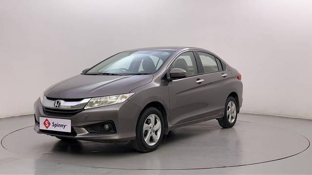 https://images10.gaadi.com/usedcar_image/4510947/original/982aa10470b78893020619aff56b6528.JPG?imwidth=6400