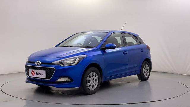 https://images10.gaadi.com/usedcar_image/4510954/original/c8170e1a70550cbdc5d88b1baa82f4d5.JPG?imwidth=6400