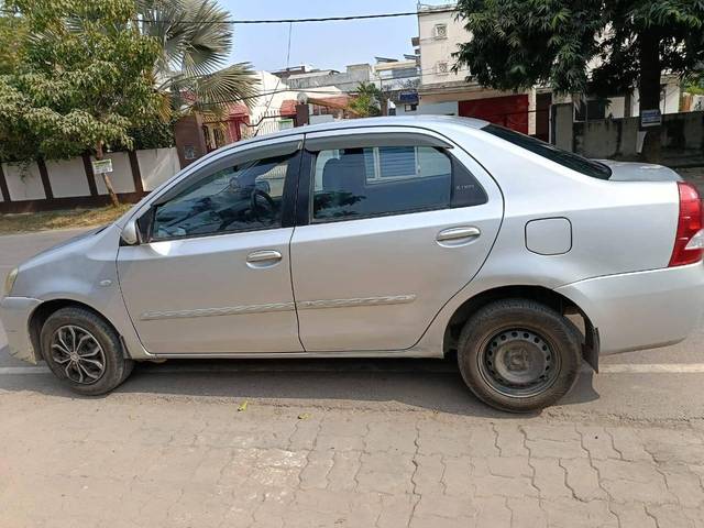 https://images10.gaadi.com/usedcar_image/4510958/original/processed_5d03a24e796e503853f24bbeea99694d.jpg?imwidth=6402