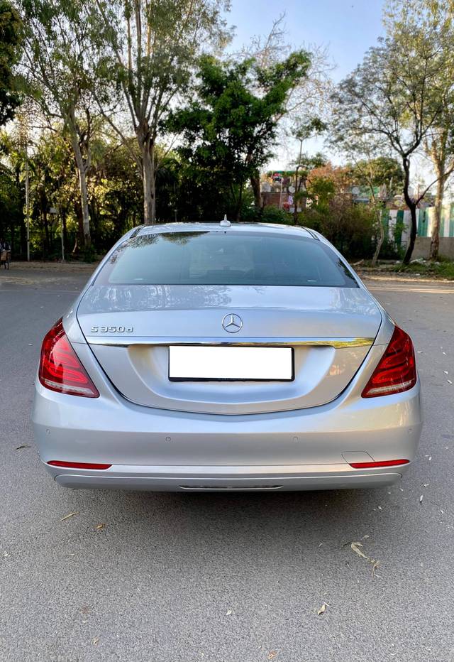https://images10.gaadi.com/usedcar_image/4510964/original/processed_84c9d32ecfdfa6c3ee4919315ede64fc.jpeg?imwidth=6402