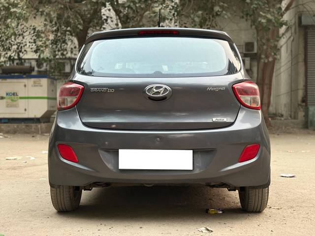 https://images10.gaadi.com/usedcar_image/4510980/original/processed_d3d5b47098a1cd756adf42134bea128c.jpg?imwidth=6402