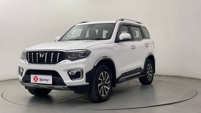 https://images10.gaadi.com/usedcar_image/4511002/original/06918d496362efff54da4bc34dd54e8b.JPG?imwidth=6400