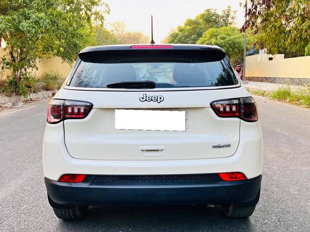 https://images10.gaadi.com/usedcar_image/4511036/original/processed_824008871f14e5dadd6130940051a31b.jpeg?imwidth=6402