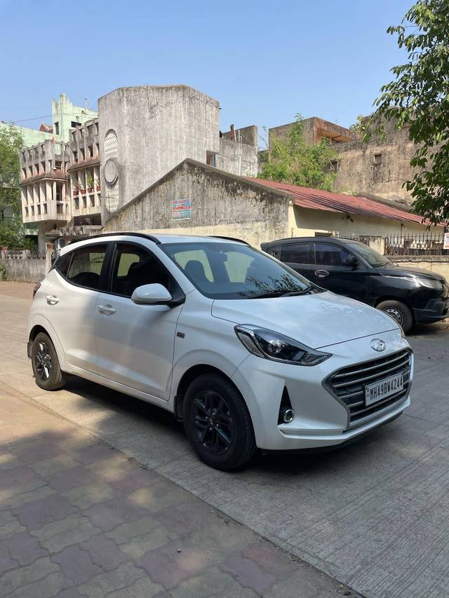 https://images10.gaadi.com/usedcar_image/4511045/original/processed_8648d0b51b88a1acca65d347fde46965.jpg?imwidth=6402