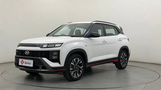 https://images10.gaadi.com/usedcar_image/4511058/original/c7ee89bcc06a8adfb829ae4535039f9e.JPG?imwidth=6400
