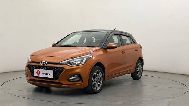 https://images10.gaadi.com/usedcar_image/4511059/original/4bf232fdc939e2fe6037600bff781dda.JPG?imwidth=6400