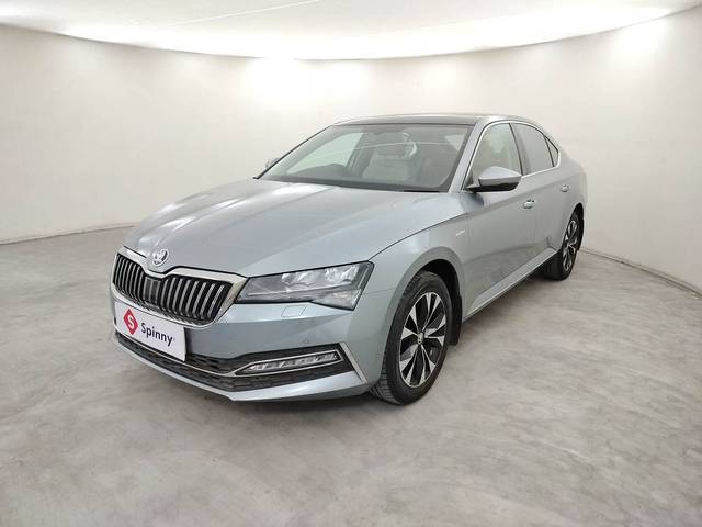 https://images10.gaadi.com/usedcar_image/4511086/original/5f9099474f6bfae3dbf662ad7f97dad6.jpg?imwidth=6400