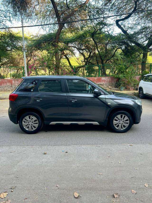 https://images10.gaadi.com/usedcar_image/4511091/original/processed_c1203bb3b7e3549054ac0aaa70a5a48e.jpeg?imwidth=6401