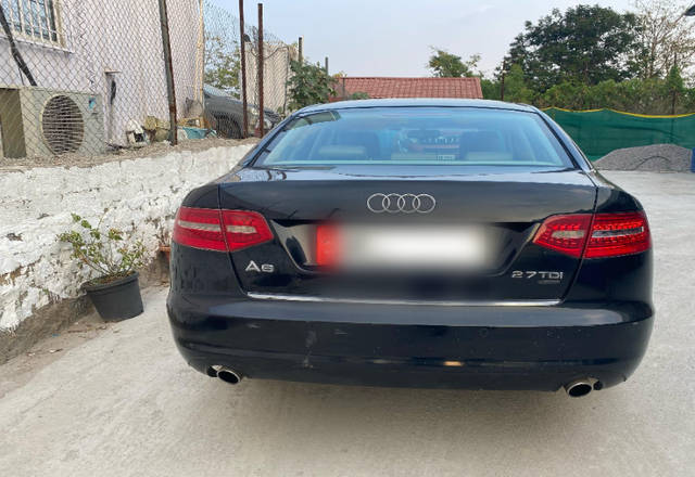 https://images10.gaadi.com/usedcar_image/4511119/original/4555a92c-50e2-4b7b-af69-44fefb30b8c4.?imwidth=6402
