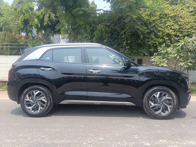 https://images10.gaadi.com/usedcar_image/4511143/original/4e776aa2131a6378a69e650c327129a3.jpg?imwidth=6401