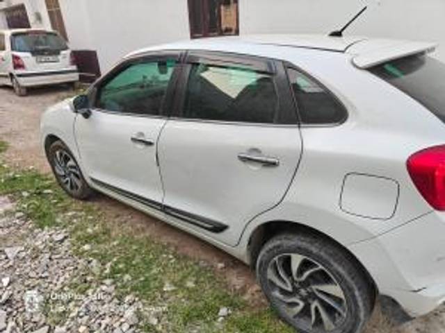 https://images10.gaadi.com/usedcar_image/4511144/original/a31a28b0c31c56f177a8c11467bdc0e0.jpg?imwidth=6401