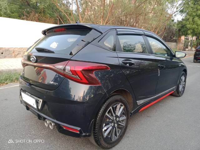 https://images10.gaadi.com/usedcar_image/4511151/original/processed_2c523efe7de9bb4b1406eec3de13c821.jpg?imwidth=6402