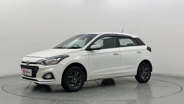 https://images10.gaadi.com/usedcar_image/4511163/original/6e1c0b8a2928c41b77693f7edcaa9eff.JPG?imwidth=6400