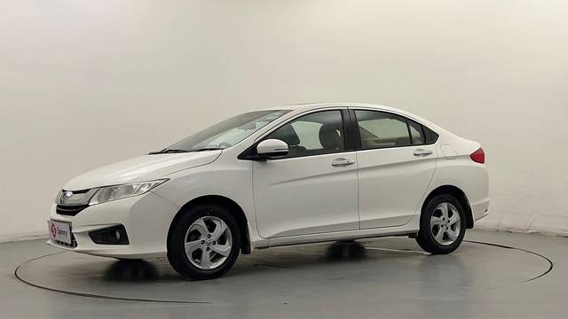 https://images10.gaadi.com/usedcar_image/4511164/original/1749dc4ed1f2cfad0e437bdb6a1866f3.JPG?imwidth=6400