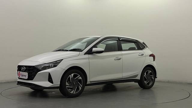 https://images10.gaadi.com/usedcar_image/4511166/original/e264055930ae5a03c20963778e6bab8b.JPG?imwidth=6400