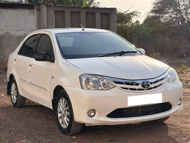 https://images10.gaadi.com/usedcar_image/4511177/original/processed_d380b96f-4999-4d32-a580-fb69b773836a.jpg?imwidth=6400