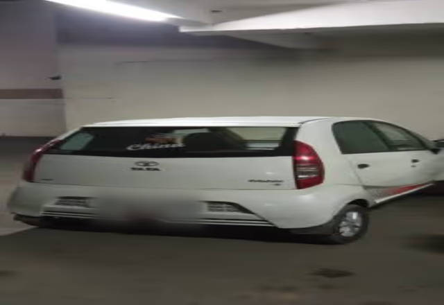 https://images10.gaadi.com/usedcar_image/4511213/original/185f9ce5-b0bc-4056-8c27-aa8233fd778f.?imwidth=6402