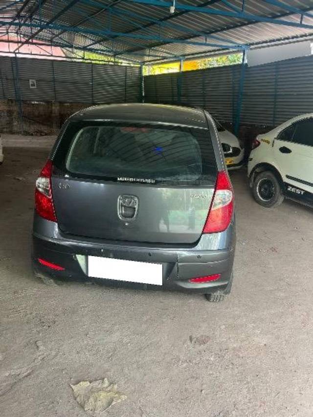 https://images10.gaadi.com/usedcar_image/4511230/original/processed_e8a27b1d-5ec1-4abd-9fc8-1643467cefde.jpeg?imwidth=6401