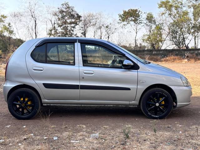 https://images10.gaadi.com/usedcar_image/4511262/original/processed_1236ac55-f2c7-45a6-b8e4-a8ab6a304dce.jpg?imwidth=6401