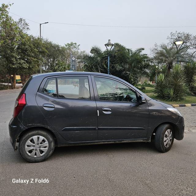 https://images10.gaadi.com/usedcar_image/4511264/original/processed_b0526bd6d494b57cb3520de56e52e2ee.jpg?imwidth=6401