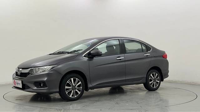https://images10.gaadi.com/usedcar_image/4511290/original/7c6b1c98eabc9b3b7afb2a4d562b7fbc.JPG?imwidth=6400